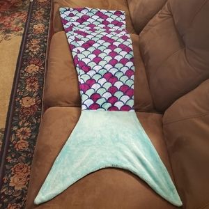 Kids Mermaid Tail Blanket